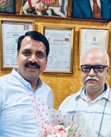 Mr. Bipin Kumar Singh (National Vice President, Anti Corruption Cell) honoured Narendra Mehta Ji (MP)